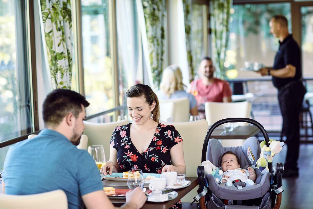 Hotel Lajta Park Mosonmagyaróvár Екстериор снимка